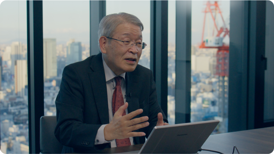 施策テーマ「革新的な統合気象データを用いた洪水予測の高精度化」について語る小松 利光さん